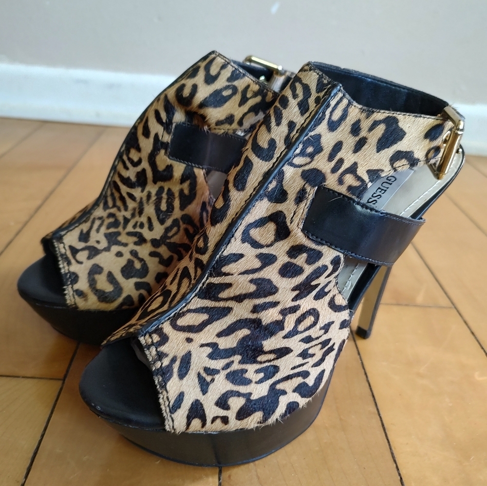 Guess Women's Cow Fur Leather Leopard Print Peep Toe Platform Heels